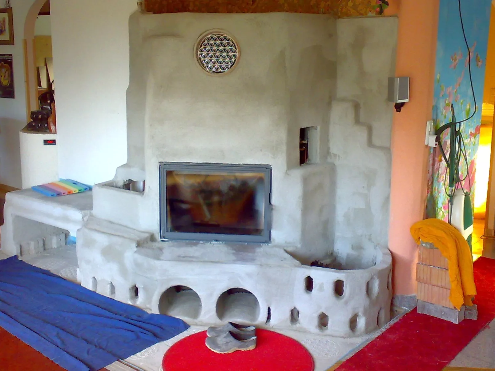 Verputzen der gemauerten Steinkonstruktion